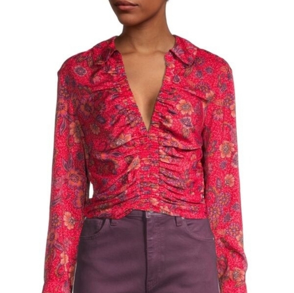 Free People Tops - Free People- Got You- Cropped Floral Printed V-Neck. Size XS. NWOT!